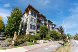 401 10455 154 Street, Surrey, BC
