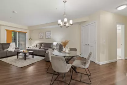 Kitchen Island Photo of 20376 86 Avenue, Langley, BC