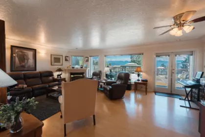 Breakfast Nook Photo of 1205 St Andrews Road, Gibsons, BC