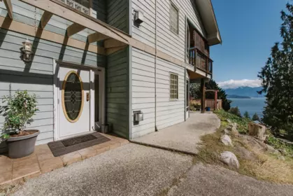 Family Room Photo of 1205 St Andrews Road, Gibsons, BC