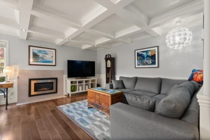 Breakfast Nook Photo of 1741 Chesterfield Avenue, North Vancouver, BC