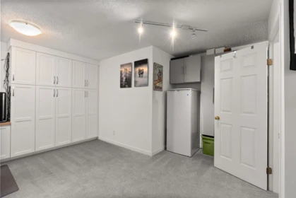 Mudroom Photo of 1741 Chesterfield Avenue, North Vancouver, BC