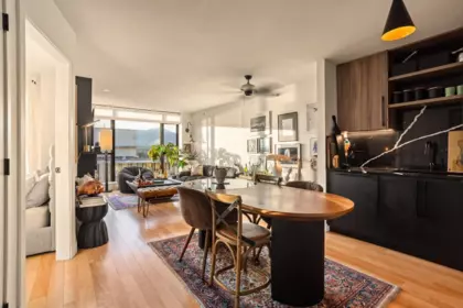 Kitchen Photo of 1505 155 W 1st Street, North Vancouver, BC