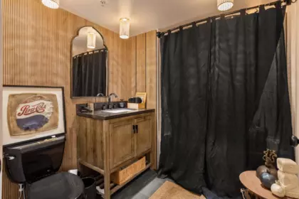 Office / Den Photo of 1505 155 W 1st Street, North Vancouver, BC