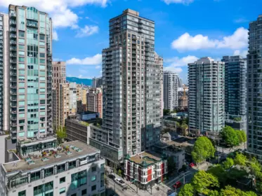 Garden / Landscaping Photo of 708 888 Homer Street, Vancouver, BC