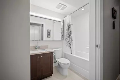 Laundry Room Photo of 708 888 Homer Street, Vancouver, BC