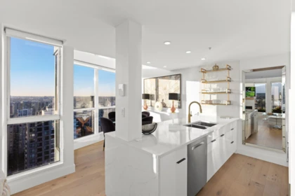 Kitchen Island Photo of 3602 939 Homer Street, Vancouver, BC