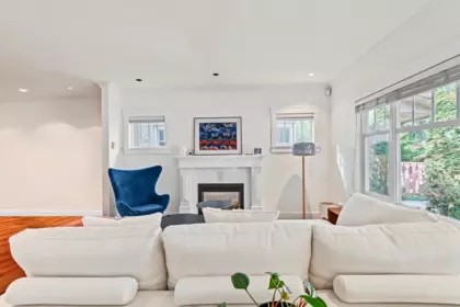 Family Room Photo of 462 W 19th Avenue, Vancouver, BC