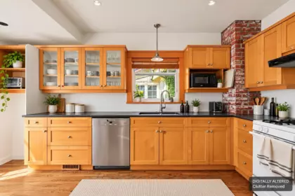 Kitchen Photo of 462 W 19th Avenue, Vancouver, BC
