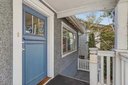 Swimming Pool Photo of 462 W 19th Avenue, Vancouver, BC