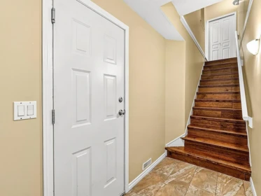 Entry Foyer Photo of 64 14952 58 Avenue, Surrey, BC