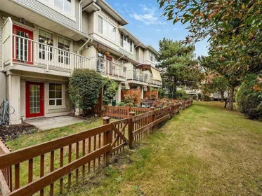 Outdoor Patio Photo of 64 14952 58 Avenue, Surrey, BC
