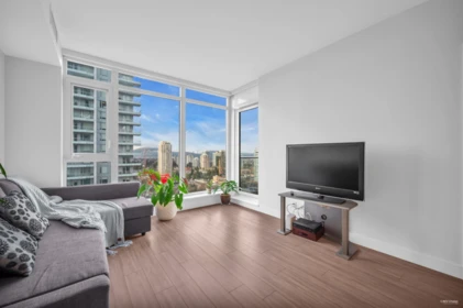 1701 4458 Beresford Street, Burnaby, BC, Burnaby — Apartment/Condo for sale