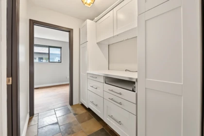 Kitchen Island Photo of 1467 Enderby Avenue, Delta, BC