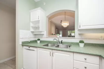 Kitchen Photo of 104 2995 Princess Crescent, Coquitlam, BC