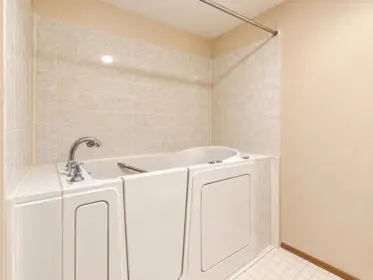 204 7156 121 Street, Surrey, BC, Surrey — Townhouse for sale