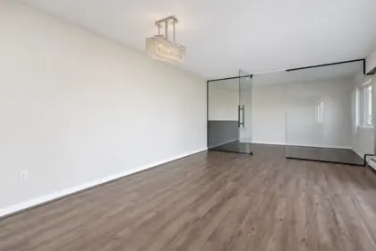 303 458 E 44th Avenue, Vancouver, BC, Vancouver — Apartment/Condo for sale