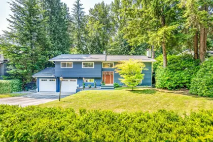 208 College Park Way, Port Moody, BC, Port moody — Single Family Residence for sale