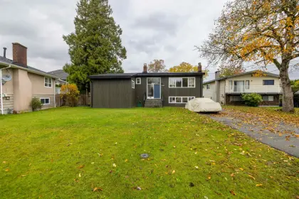 14085 71a Avenue, Surrey, BC, Surrey — Single Family Residence for sale