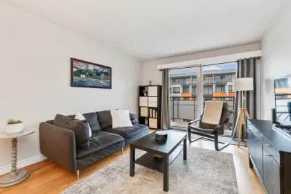 311 360 E 2nd Street, North Vancouver, BC, North vancouver — Apartment/Condo for sale