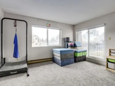 211 33870 Fern Street, Abbotsford, BC, Abbotsford — Apartment/Condo for sale