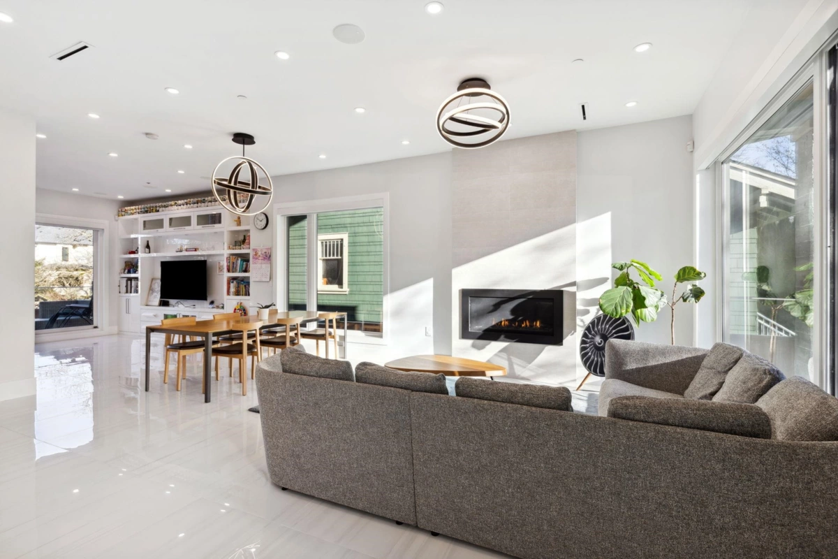 Mudroom Photo of 4437 W 13th Avenue, Vancouver, BC