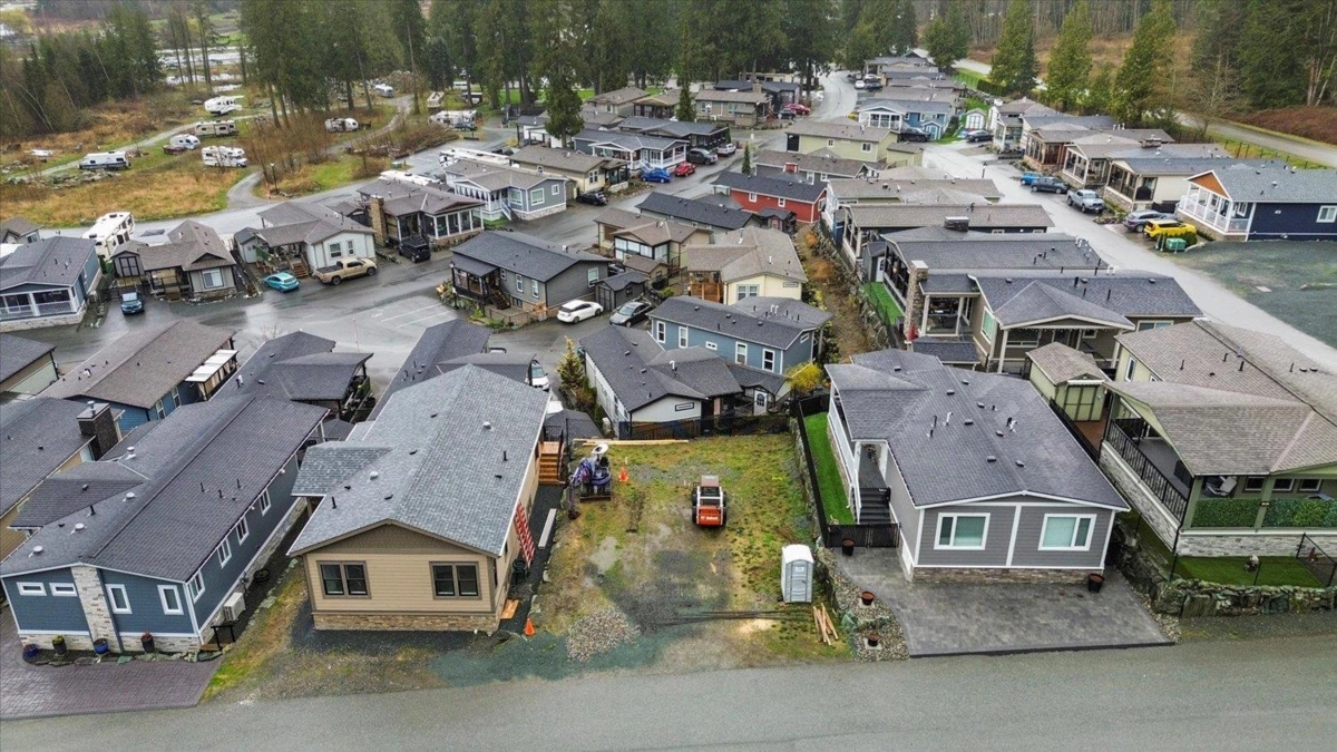 Breakfast Nook Photo of 92 53480 Bridal Falls Road, Rosedale, BC