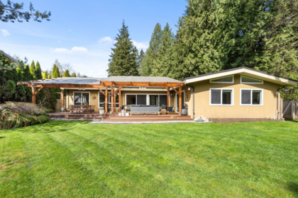 326 Moyne Drive, West Vancouver, BC, British Properties — 4 bed single family residence for sale