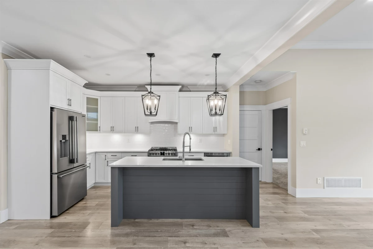 Dining Area Photo of 104 46213 Hakweles Road, Chilliwack, BC