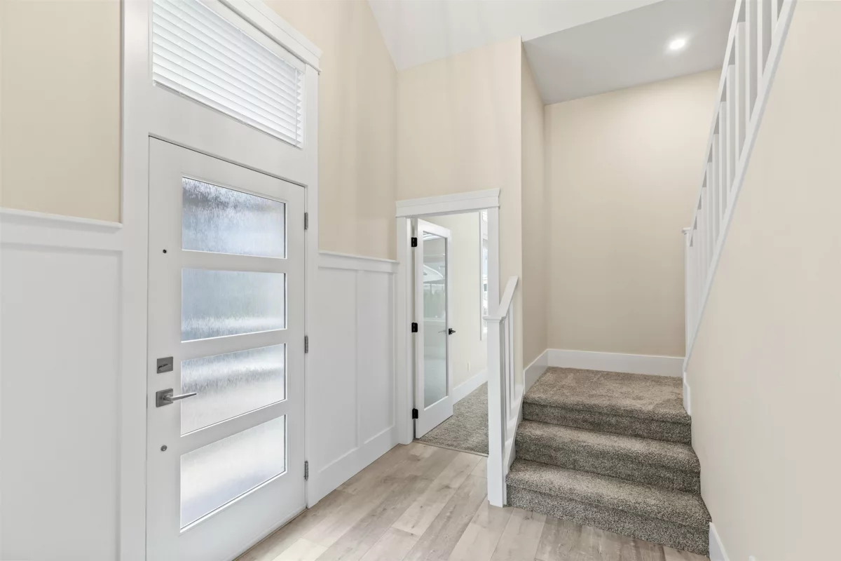 Loft / Bonus Room Photo of 104 46213 Hakweles Road, Chilliwack, BC