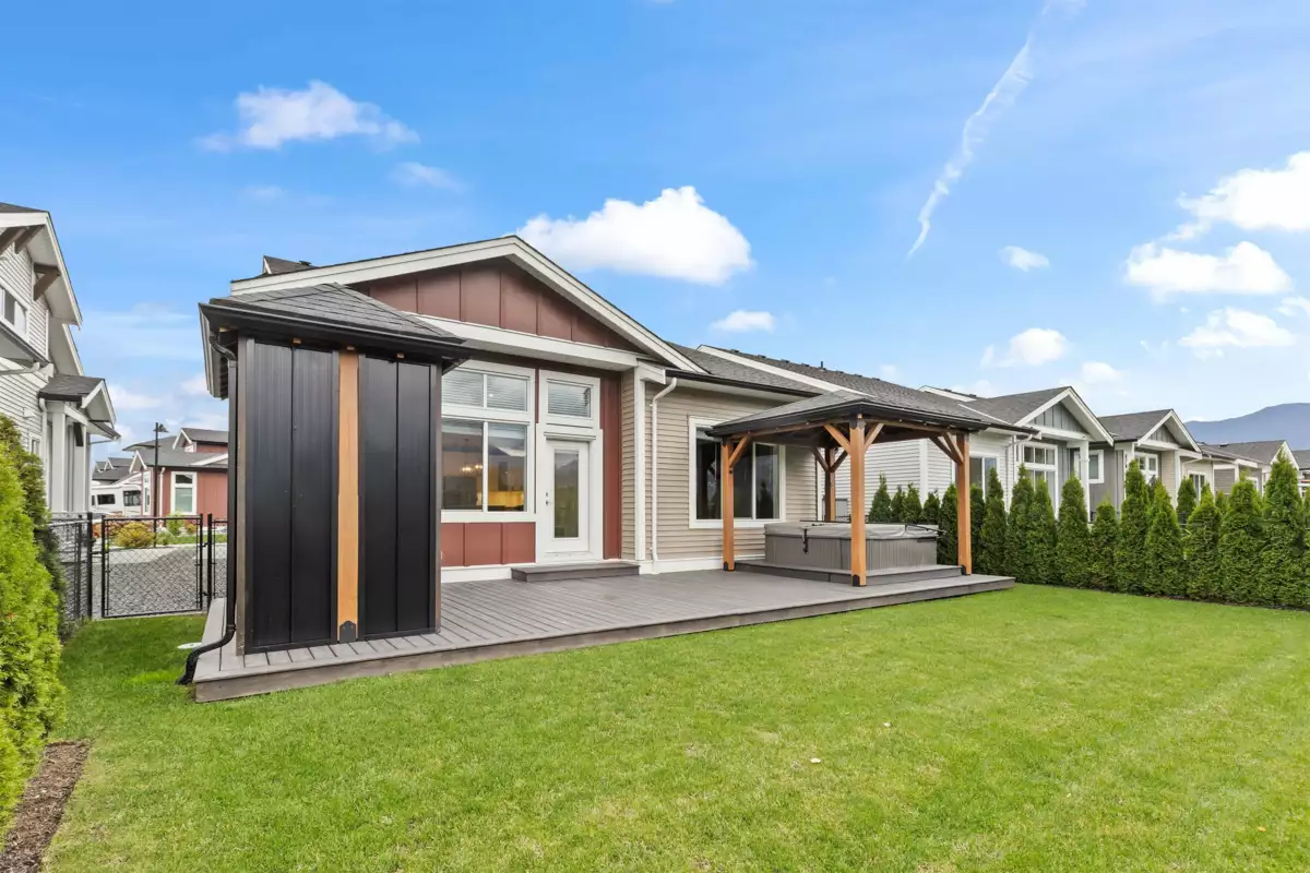 Outdoor Kitchen Photo of 104 46213 Hakweles Road, Chilliwack, BC