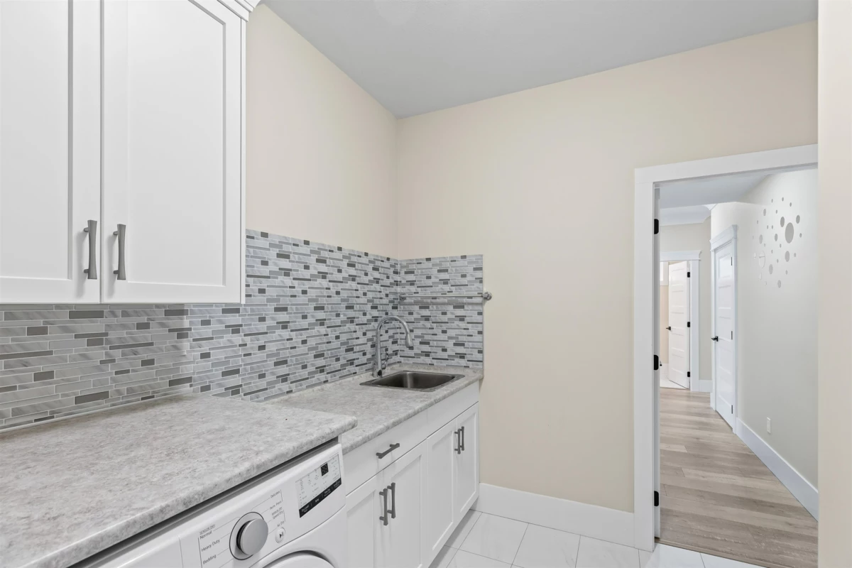 Powder Room Photo of 104 46213 Hakweles Road, Chilliwack, BC