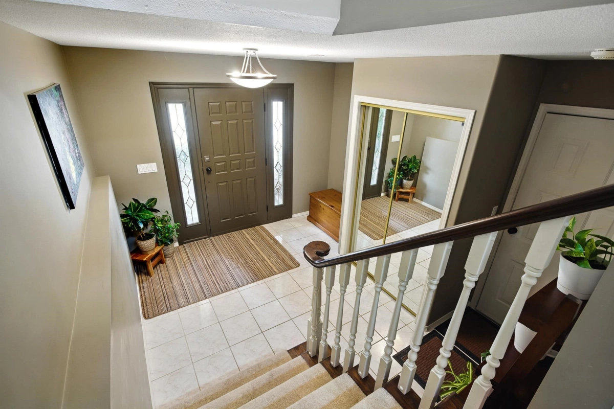 Dining Area Photo of 23616 Tamarack Lane, Maple Ridge, BC