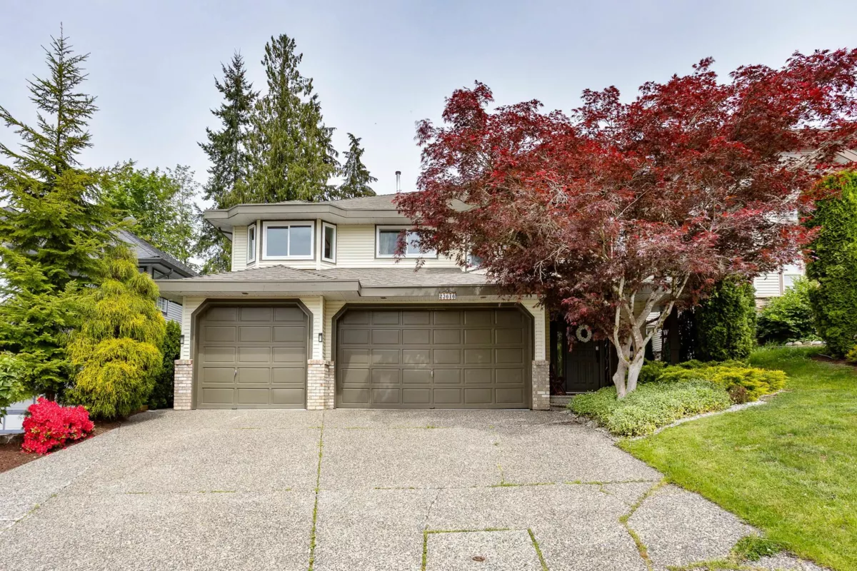 Family Room Photo of 23616 Tamarack Lane, Maple Ridge, BC