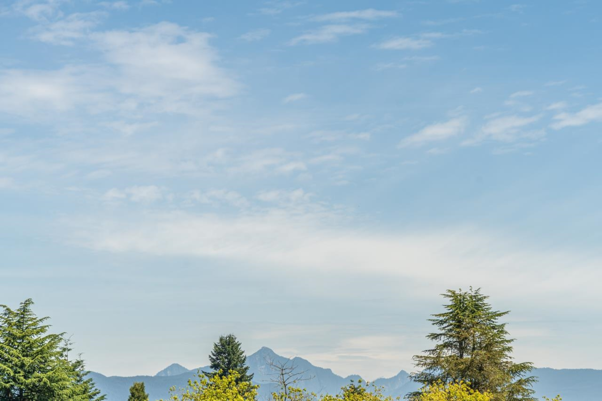 Entry Foyer Photo of 402 6933 Arcola Street, Burnaby, BC