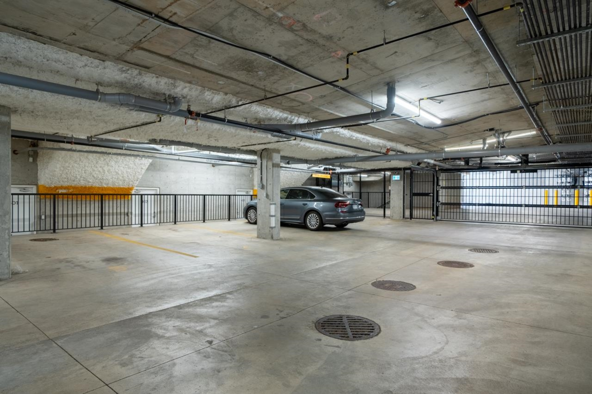 Outdoor Deck Photo of 402 6933 Arcola Street, Burnaby, BC