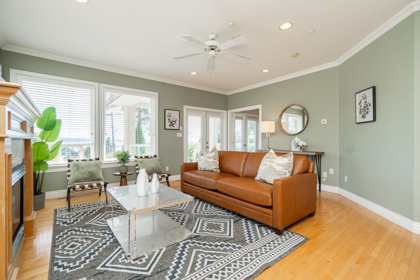 Family Room Photo of 15645 Pacific Avenue, White Rock, BC