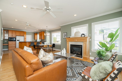 Dining Area Photo of 15645 Pacific Avenue, White Rock, BC