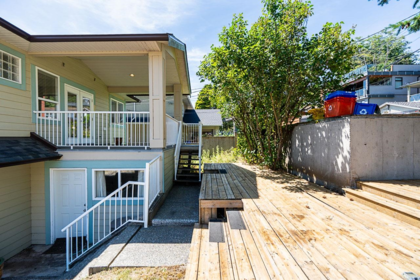 Swimming Pool Photo of 15645 Pacific Avenue, White Rock, BC