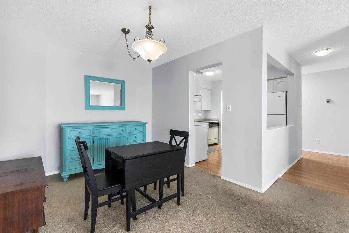 Breakfast Nook Photo of 307 2425 Church Street, Abbotsford, BC