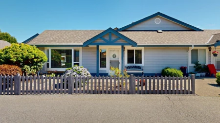 16 1201 Pemberton Avenue, Squamish, BC, Squamish — Half Duplex for sale