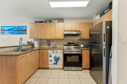 210 2973 Kingsway, Vancouver, BC, Vancouver — Apartment/Condo for sale