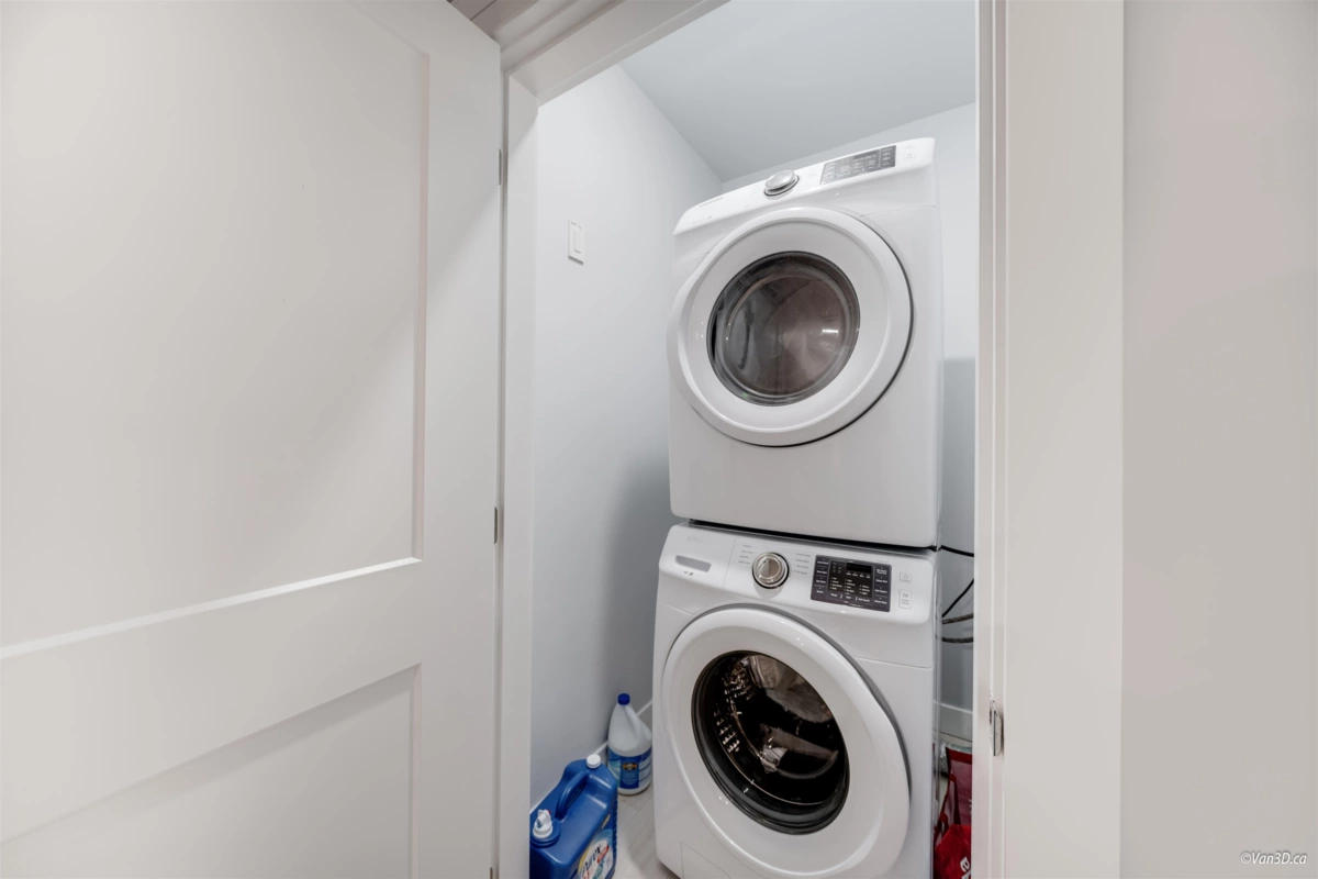 Entry Foyer Photo of 656 Blue Mountain Street, Coquitlam, BC