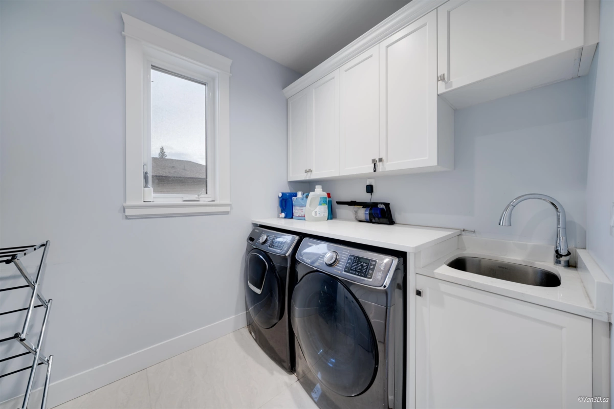 Outdoor Kitchen Photo of 656 Blue Mountain Street, Coquitlam, BC