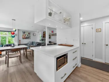 202 4272 Albert Street, Burnaby, BC, Burnaby — Apartment/Condo for sale