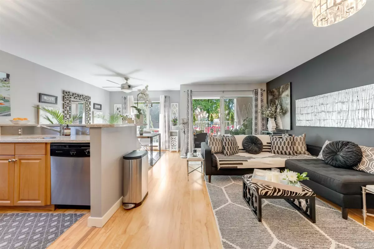 Kitchen Photo of 201 985 10th Avenue, Vancouver, BC