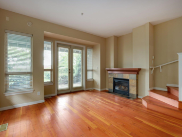 125 250 Salter Street, New Westminster, BC, New Westminster — Townhouse for sale