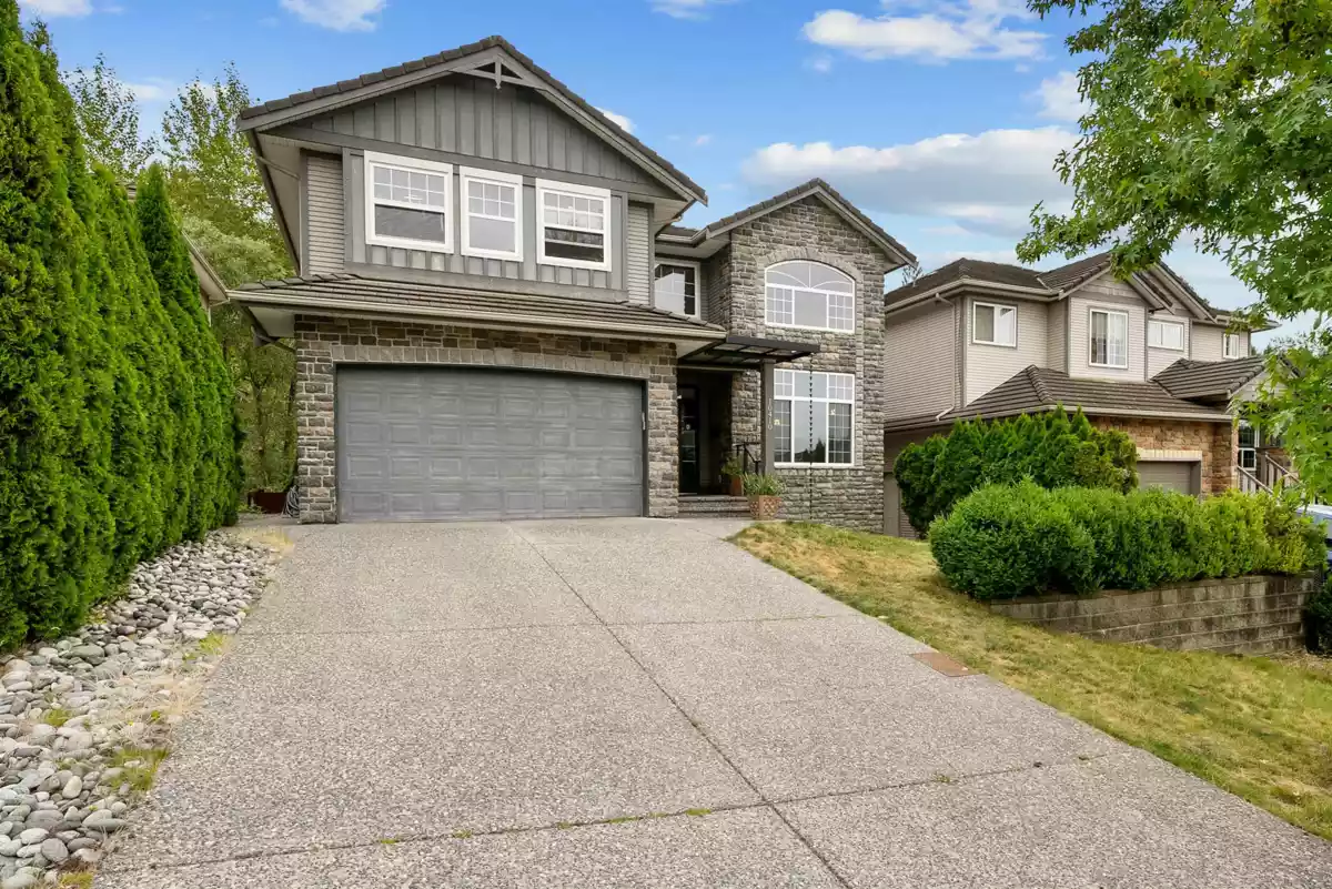 Exterior Front Photo of 10410 Slatford Street, Maple Ridge, BC