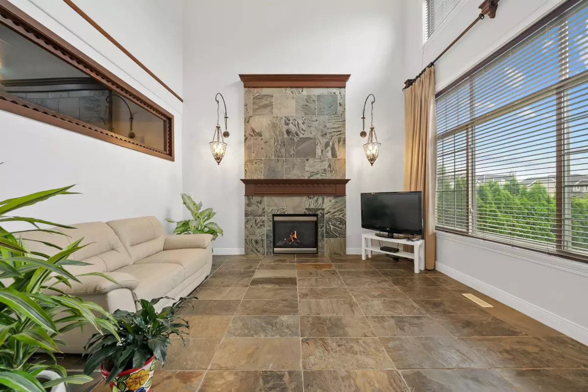 Living Room Photo of 10410 Slatford Street, Maple Ridge, BC