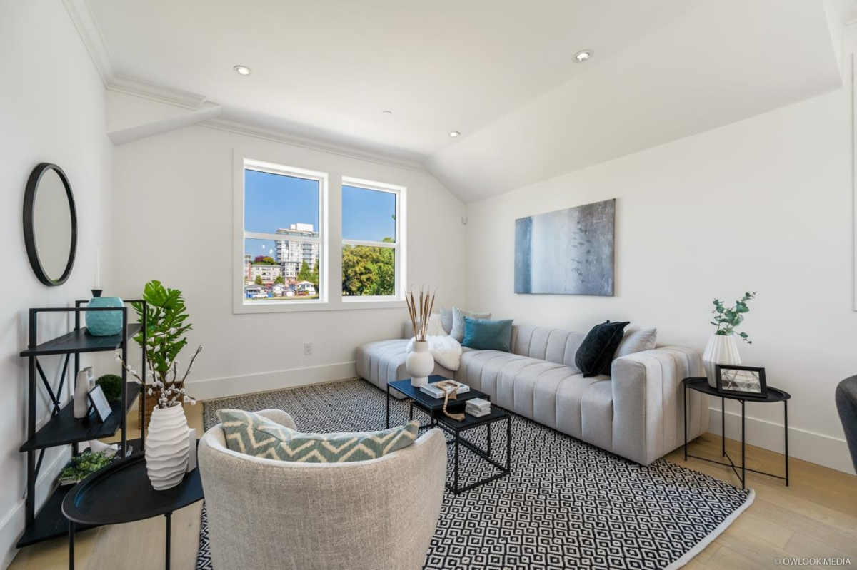 Family Room Photo of 1427 E 27th Avenue, Vancouver, BC